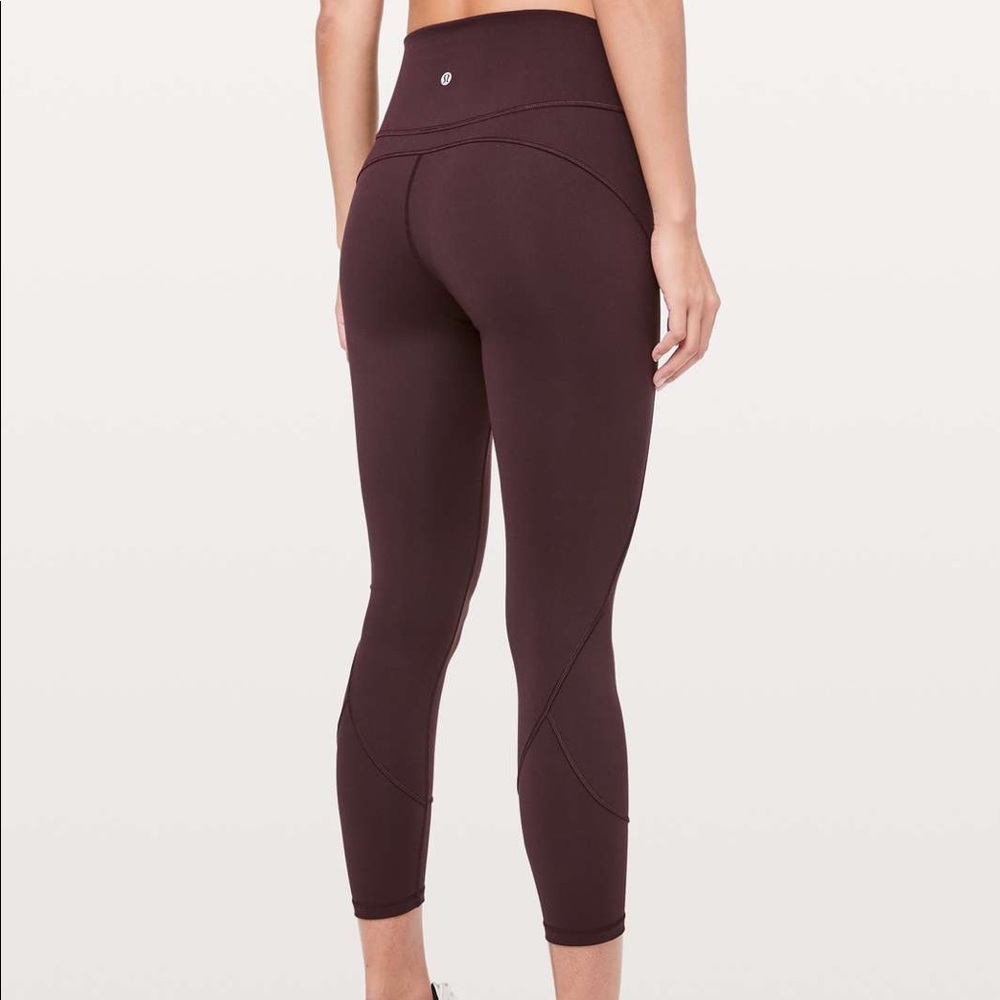 🌿NWT Lululemon In Movement HR Tight 25”